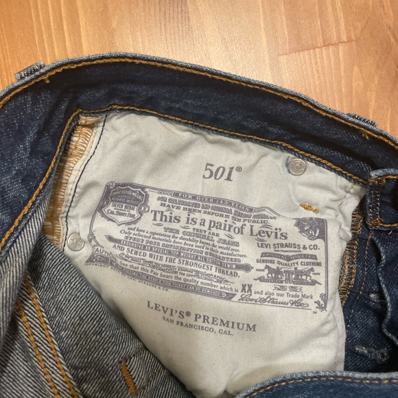 Levi’s Original 501 Jeans. - Picture 7 of 8